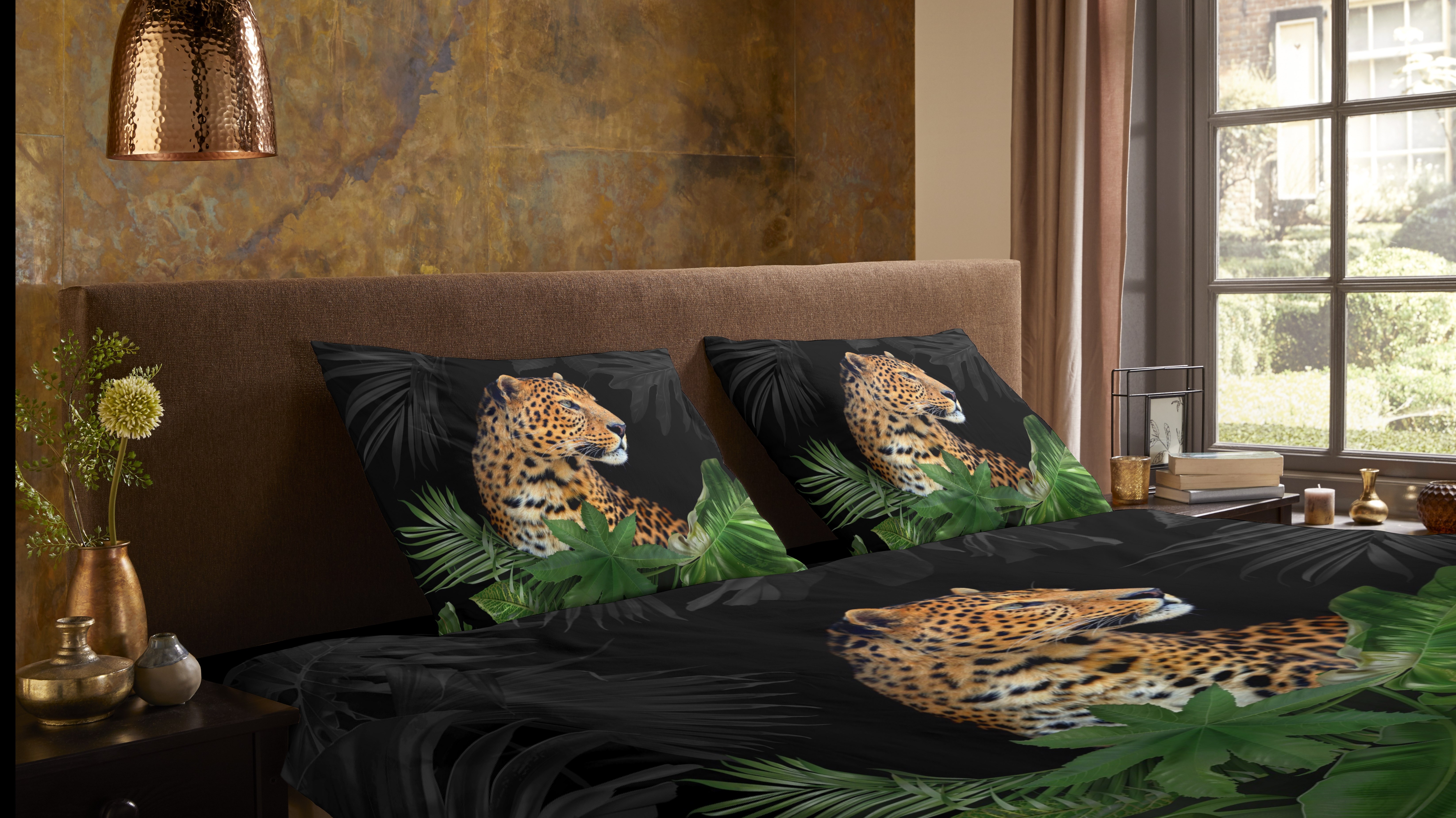 Dekbedovertrek Pure Mala - Black topshot close up