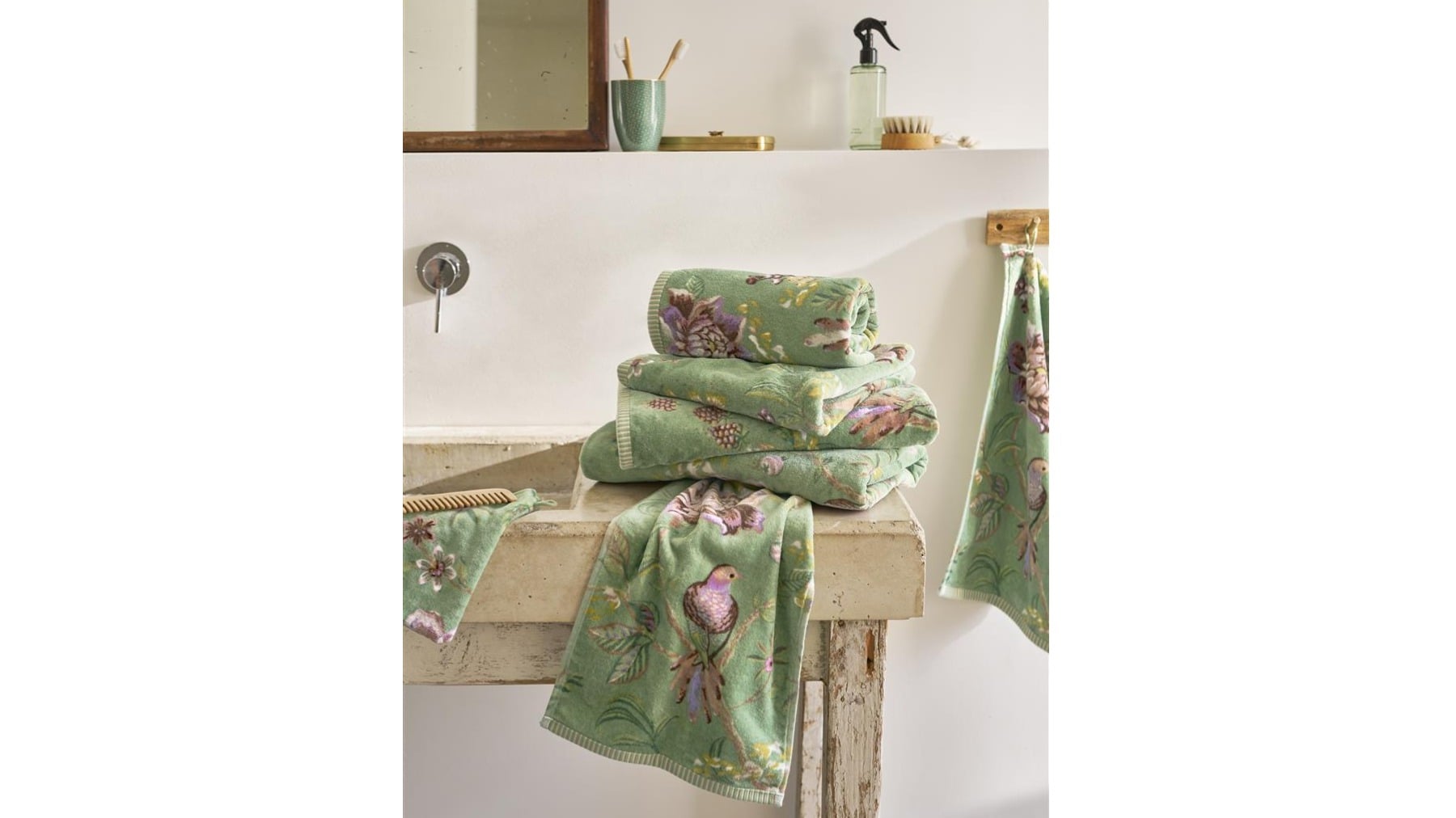 Gastendoekje Pip Studio Secret Garden - Green stapel mood