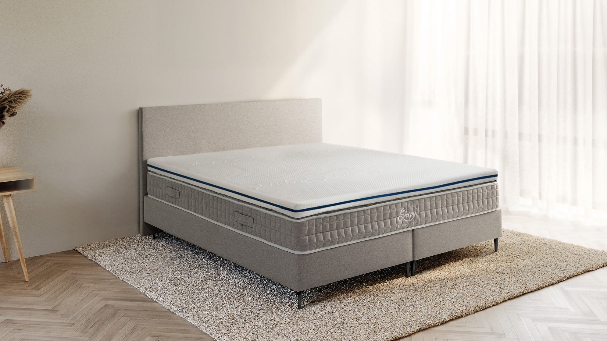 Sleepy Scandinavian hotelbox met Regency topper