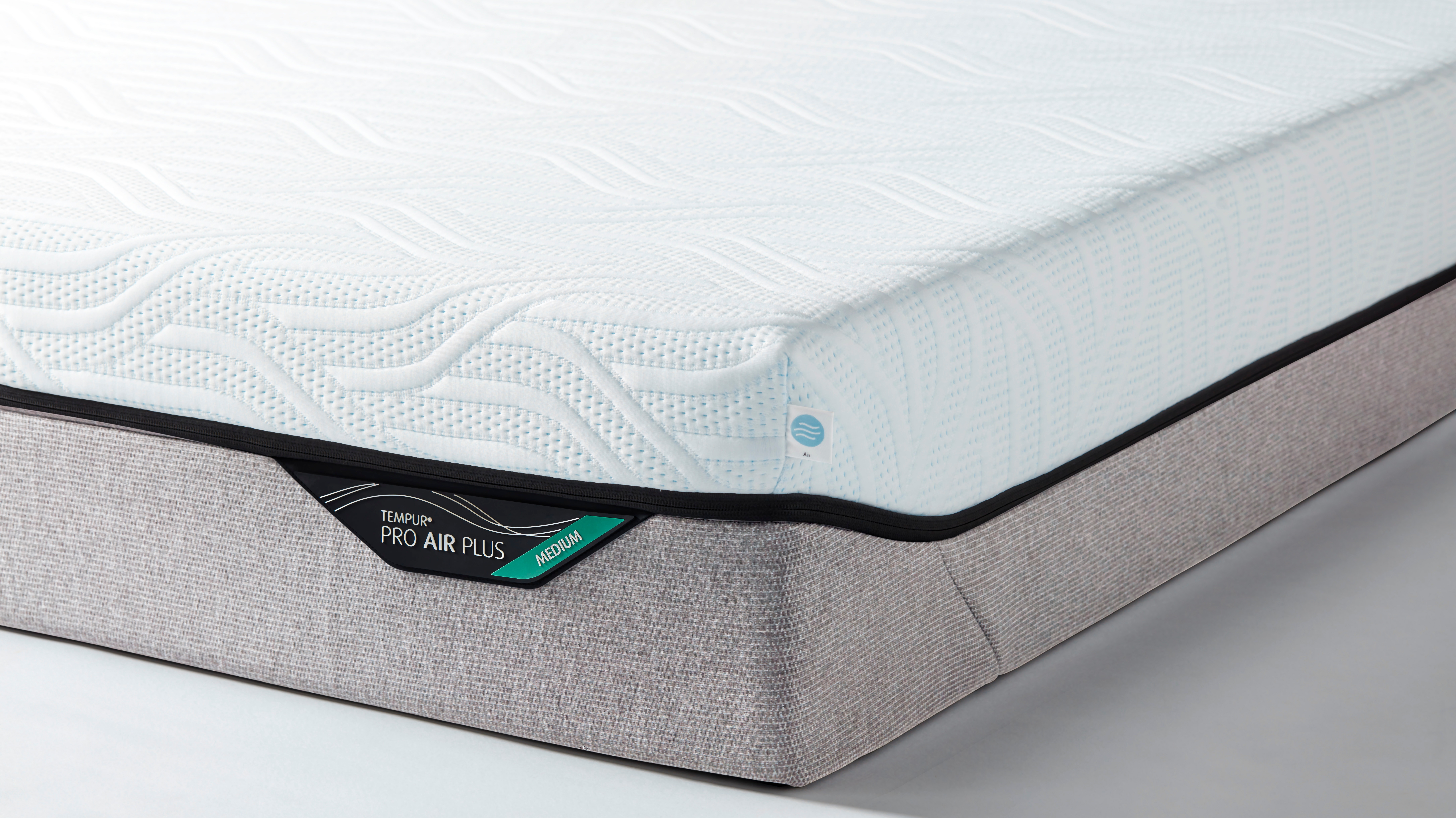 media_files/TEMPUR_Pro_Air_Plus_Medium_3.jpeg