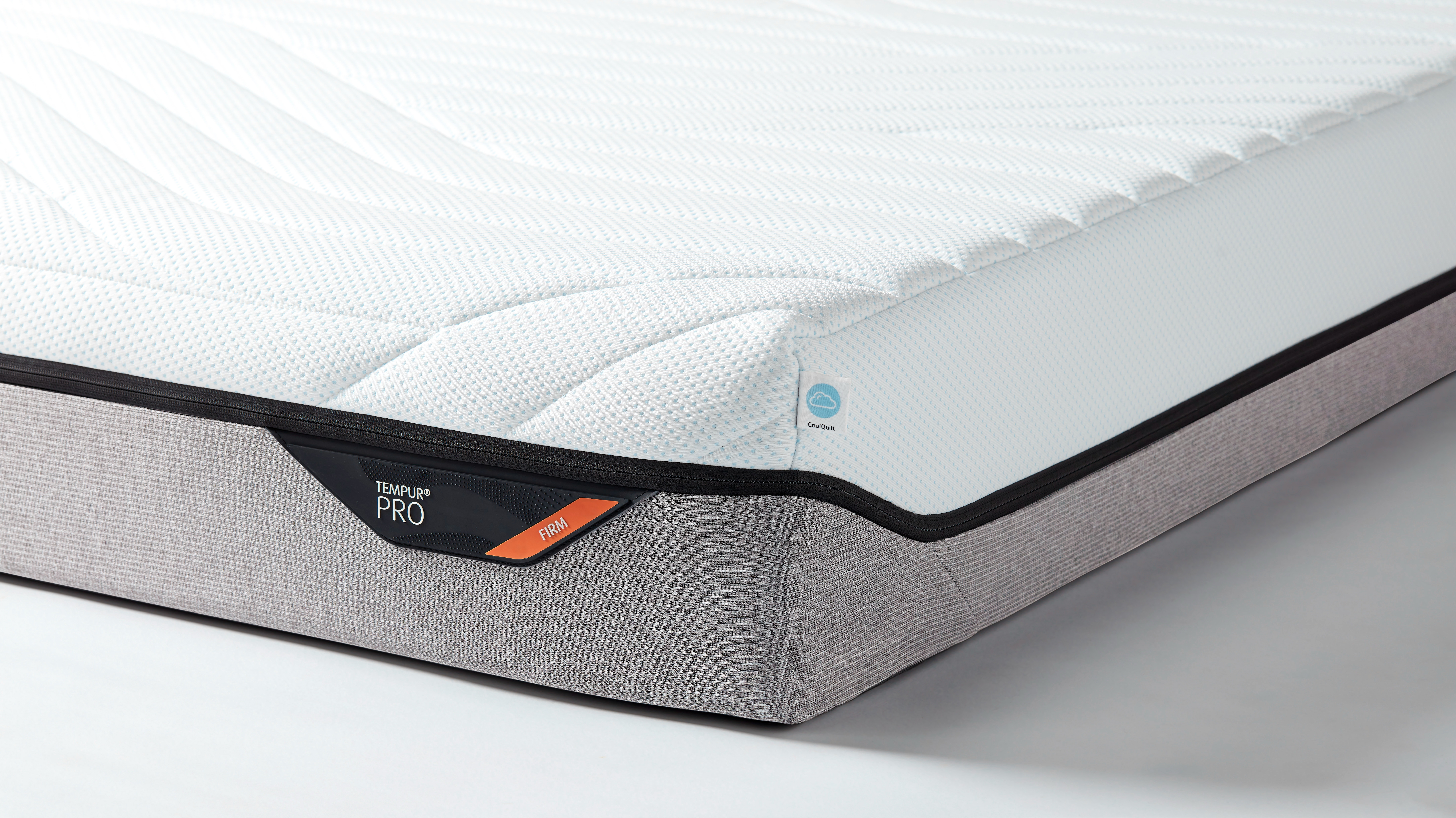 media_files/TEMPUR_Pro_CoolQuilt_Firm_3.jpeg